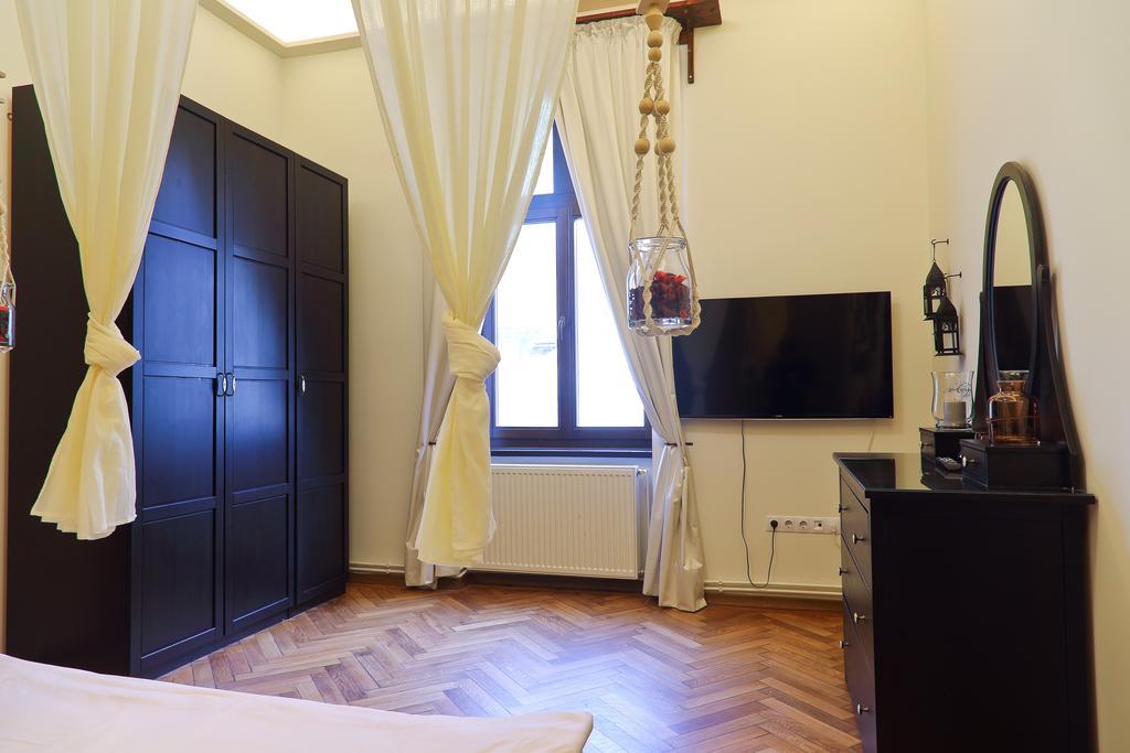 Arina Apartments 2 Brasov Bagian luar foto